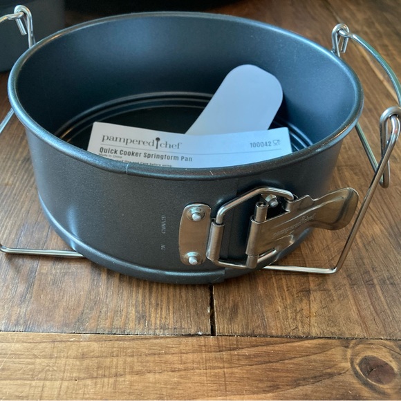 Pampered Chef Kitchen New Quick Cooker Springform Pan Pampered Chef